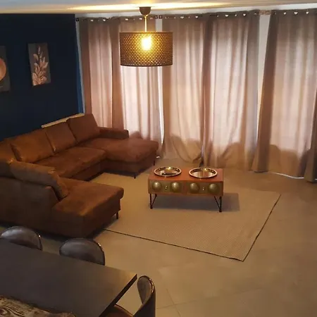 Appartement Spacieux Lägenhet Sedan